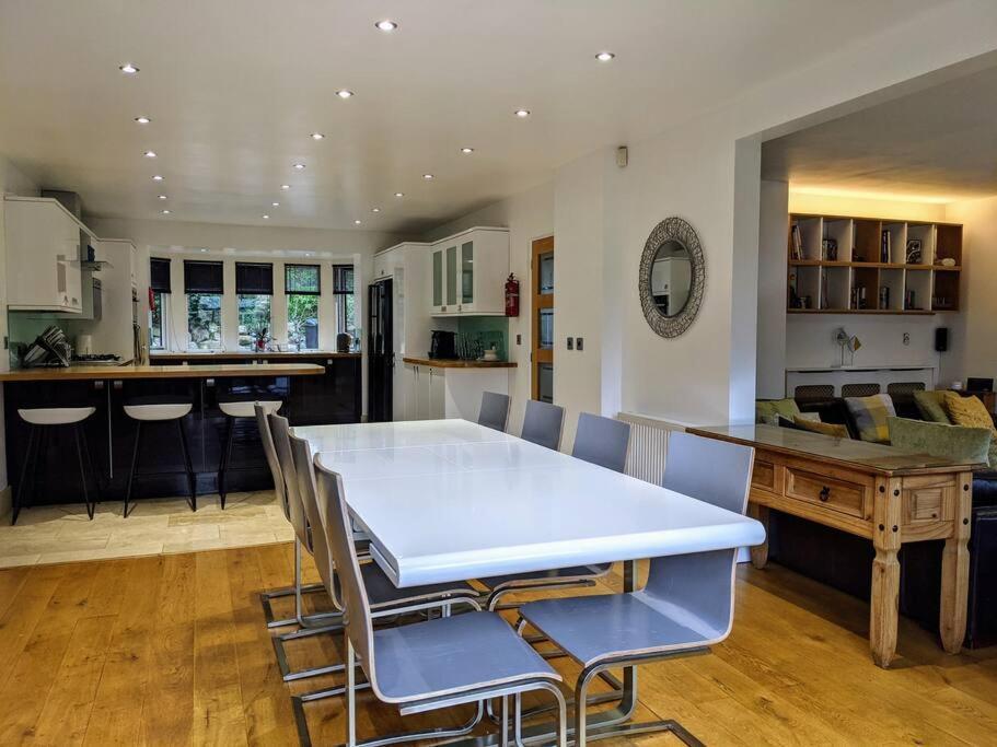 Detached 4 Bedroom Luxury Home 할리팩스 외부 사진